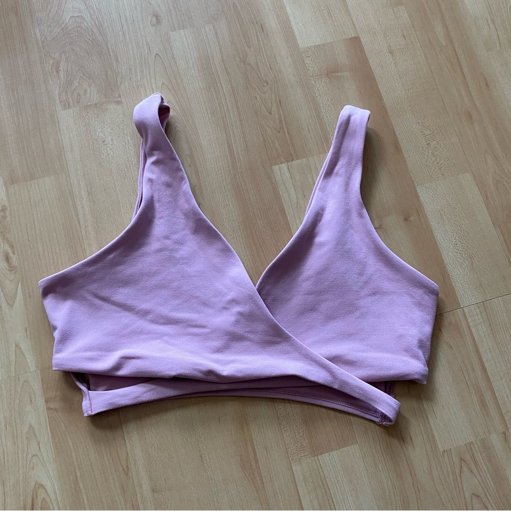 Gilly hicks Pink Wrap sports bra small